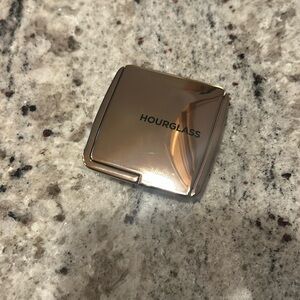 Hourglasss mini lighting blush in mood exposure